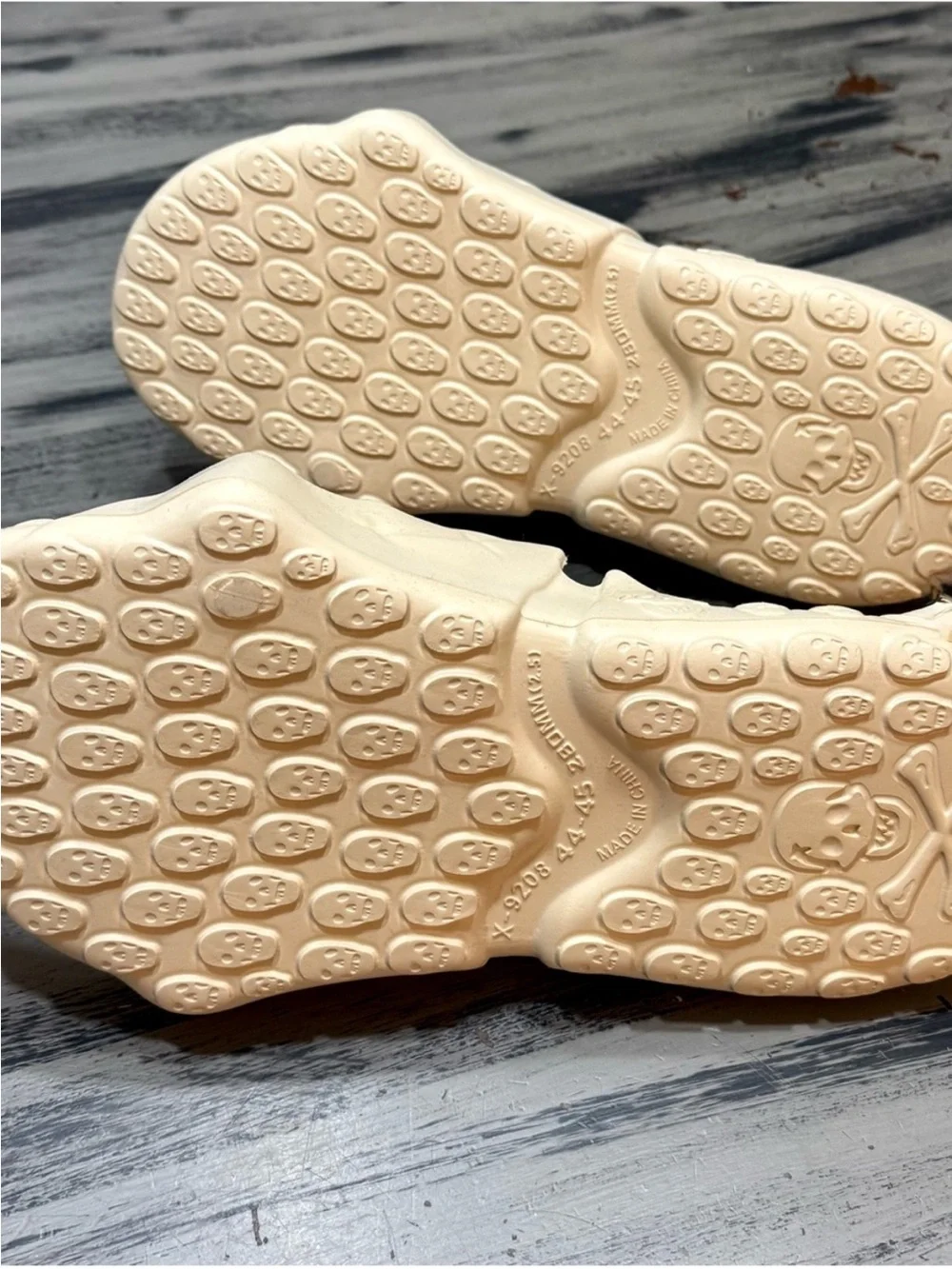3D Skull Slide Sandals in Cream - Men's Gothic EVA Slip-Ons NWOT